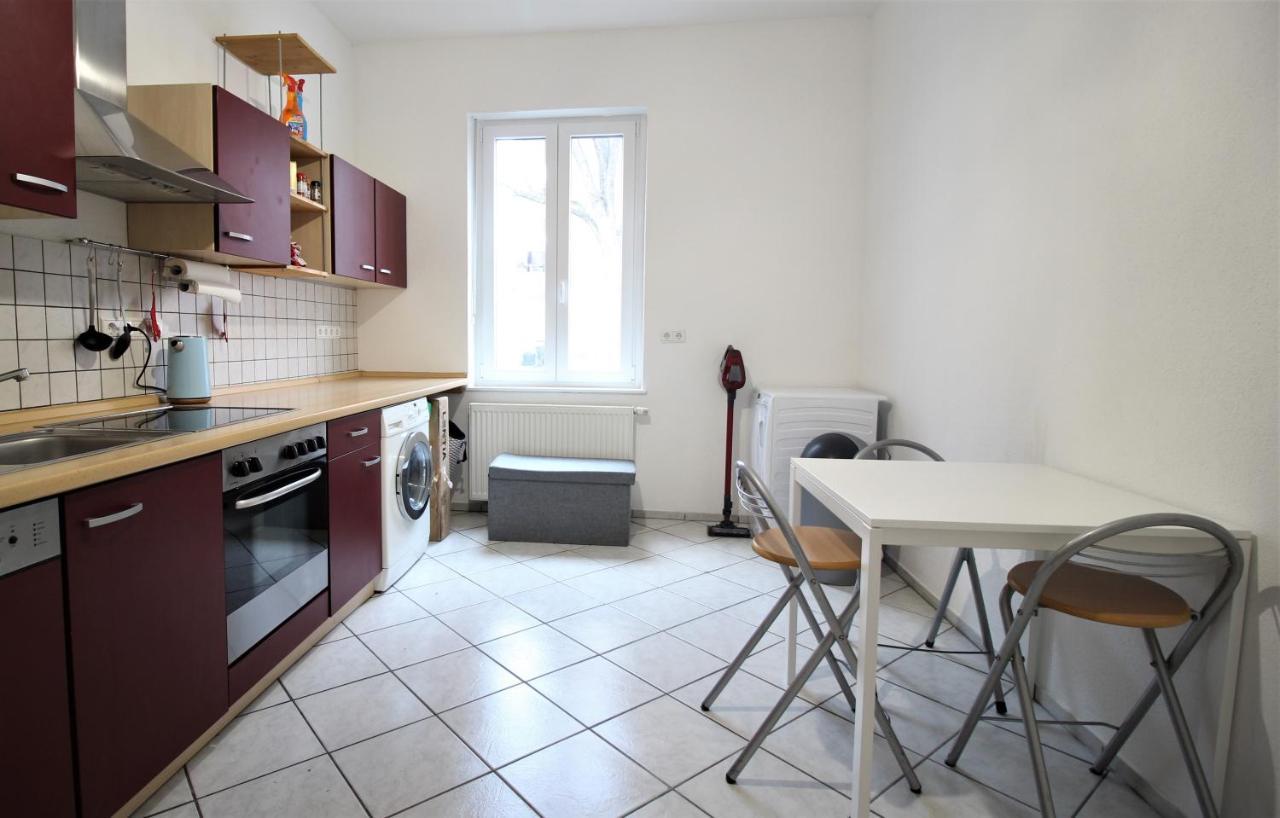 Privatzimmer Nahe Bahnhof Und City Вюрцбург Екстериор снимка
