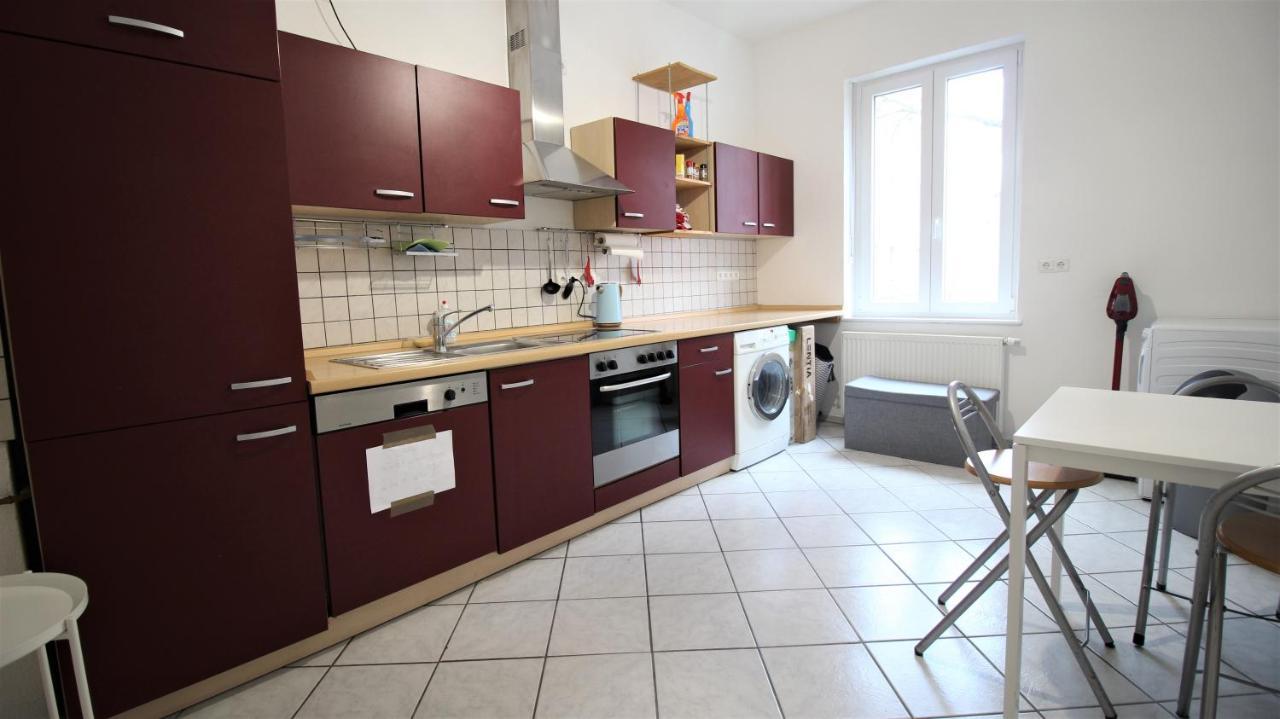 Privatzimmer Nahe Bahnhof Und City Вюрцбург Екстериор снимка