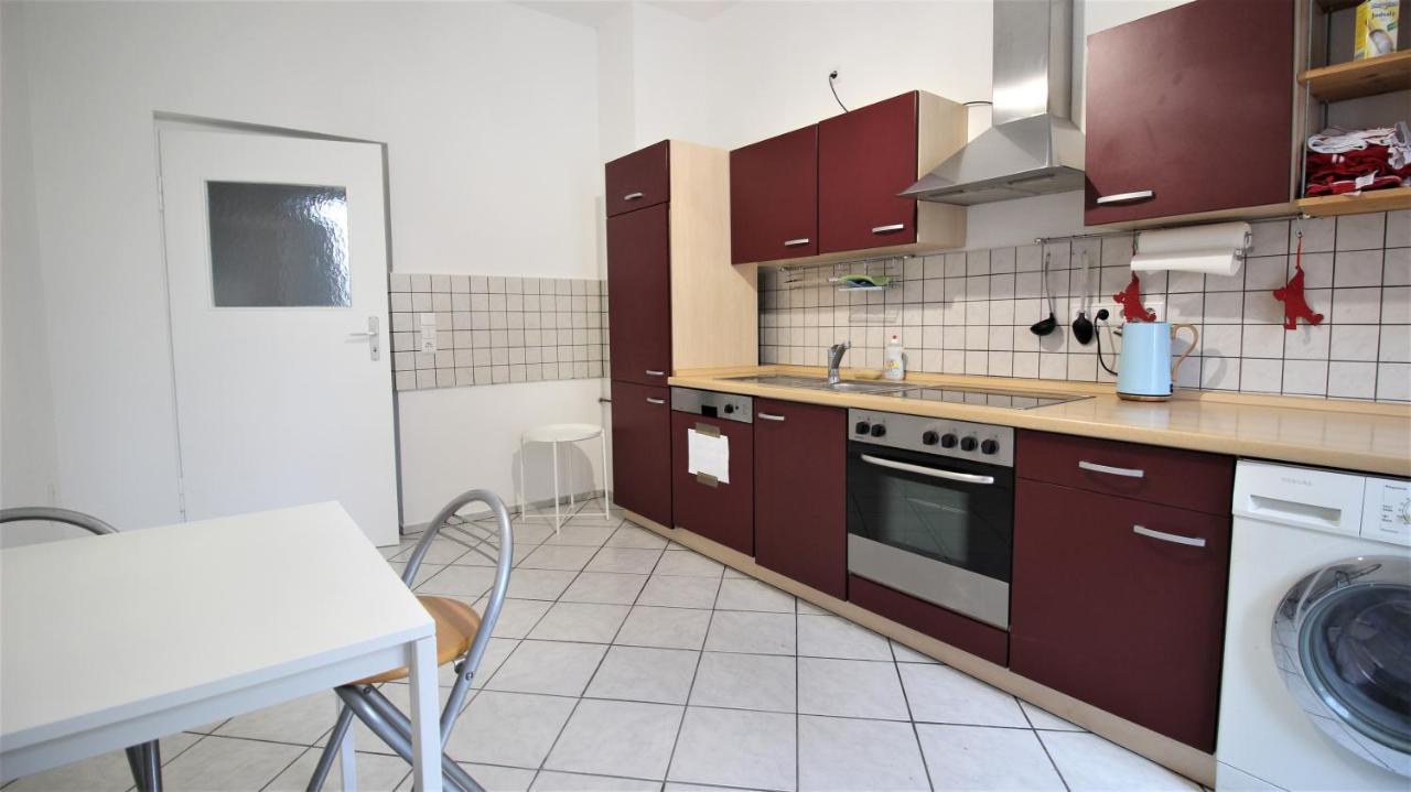 Privatzimmer Nahe Bahnhof Und City Вюрцбург Екстериор снимка