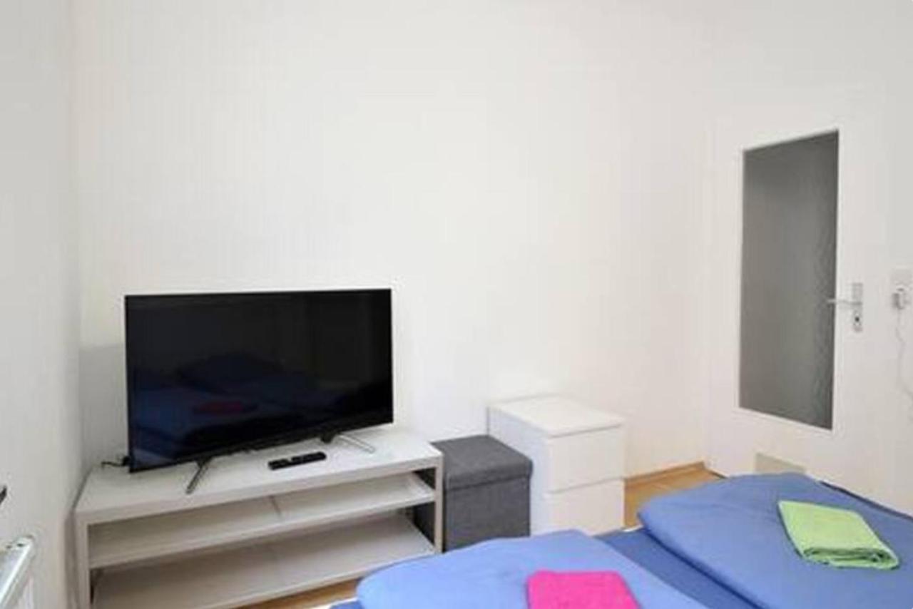 Privatzimmer Nahe Bahnhof Und City Вюрцбург Екстериор снимка